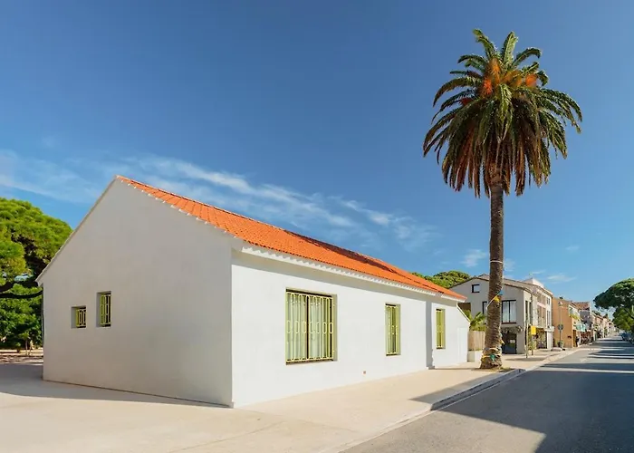 Hébergement de vacances N 5 Maison Design, Jardin, Garage, Clim, à Pied Hyères