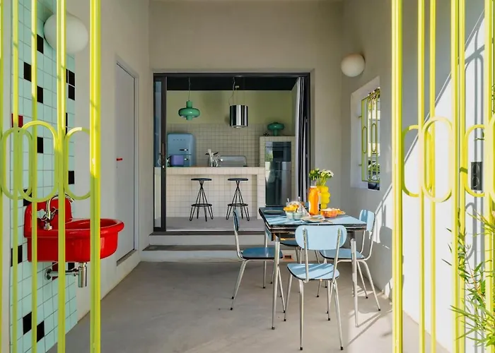 Hébergement de vacances N 5 Maison Design, Jardin, Garage, Clim, à Pied *